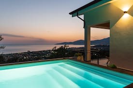 Ascea Villa | NAIMA BOUTIQUE VILLA · Villa contemporanea con piscina privata vista mare