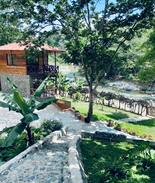 Jarabacoa Cabin | Cabaña ecológica frente al río en Jarabacoa!