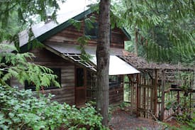 Sturdies Bay Cabin | Daisy Hill Cottage, 654 Burrill Rd