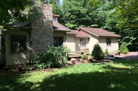 Pocono Pines House | Beautiful Timber Trails / Lake Naomi Poconos Home
