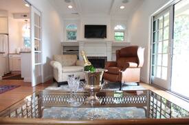 Cape May Apartment | World Famous Stockton Row Cottages