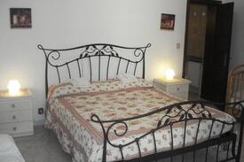 Castello Apartment | Double Room MARCO at RealVenetians House