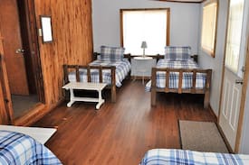 Buchanan Dam Cabin | Lakeside Cabin for 8 @Cedar Lodge on Lake Buchanan
