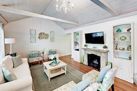 Sarasota House | Private Pool, Cabana & Game Room - Walk to Beach
