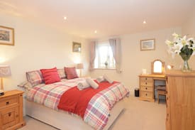 York Cabin | The Piglets Holiday Home