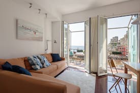 Borgo Antico Apartment | Orizzonte sul mare, al centro delle 5 Terre