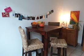 Zundorf Apartment | Gemütliches Zimmer im Herzen von Köln- Zündorf
