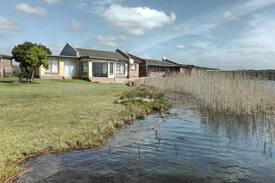 Jeffreys Bay Villa | Shoreline Chalets, Chalet 4
