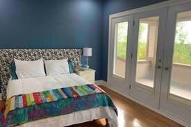 Sturgeon Falls House | The House on the Hill - Rm 3 of 3, Queen, Terrace