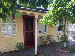 Braidwood House | Red Swing Cottage