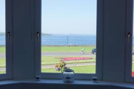 Largs Apartment | Sandringham Sea View