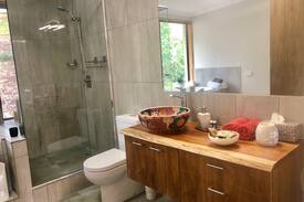 Judbury Cabin | Trenance Cottage- secluded luxury on Huon River.