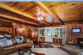 Bass Lake House | "Pony on Inn" Bass Lake/Yosemite Area