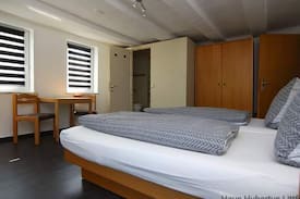 Burgholdinghausen House | Fremdenzimmer im Haus Hubertus Littfeld
