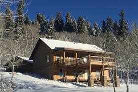 Tollgate Canyon Cabin | Tollgate Canyon Home sleeps 10 near Park City, UT