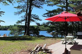 Frontenac Cabin | Sunflower Cottage on Buck Bay