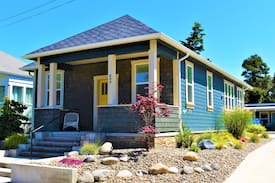 Florence House | The Harbor House, Florence OR