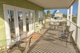 Fort Morgan House | Margarita Villa-Big home with beach view