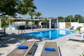 Daratsos Villa | villa myrto chania 1 km to the beach heated pool