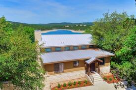 Volente House | On Lake Travis w/ Private Boat Dock Amazing Views!