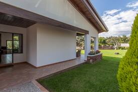 El Castillo de las Guardas Villa | Casa Los Olivos