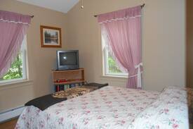 Lincoln House | Pollys Cabin