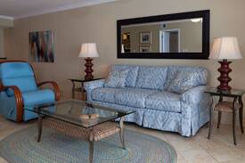 Emerald Coast Apartment | Destin Gulfgate second floor unit 203