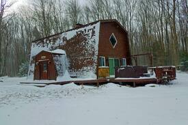 Accident House | Boulder Retreat @ Deep Creek Lake