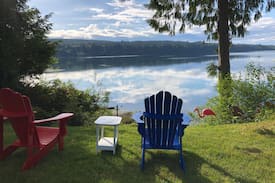 Kingston Apartment | Boysenberry Beach by the bay