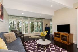 Olinda House | Olinda Stylish Forest View Retreat with Spa