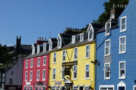 Tobermory Apartment | "Waterfront Snug" - entire flat in Tobermory, Mull