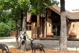 Edwards House | Lake of the Ozarks Deer Creek Lodge