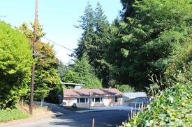 Coos Bay Apartment | Hummingbird Nest - close to downtown and Hwy 101