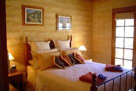 Wattle Flat Other | Dees Villa - self contained cottage . Pet friendly