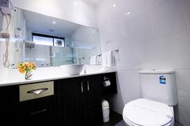 Noble Park Bed & Breakfast | Walawwa Accomodation