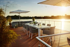 Hammerbrook Boat Rental | Hausboot Hamburg Mitte *Sonniges houseboat*