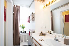 Stratford Bed & Breakfast | Crown House Bed & Breakfast Esquire Suite