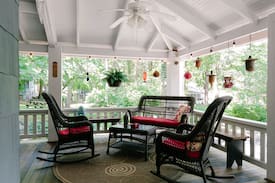 Mount Gretna Heights Cabin | "Grateful Shade" - Peaceful Cottage in Mt. Gretna