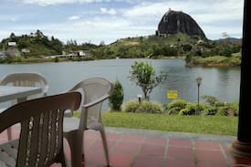 El Penol Cabin | Cabaña Roja 5 personas Marina Navegar - Guatapé