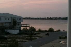 Navarre Beach House | "Bahia Breeze" ~ Navarre Beach, Sleeps 8 ~ Pets OK