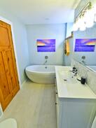 Salmo House | Dragonfly garden suite