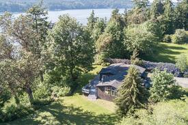 Vashon Island House | Vashon Westside Inspiring Sunset Views