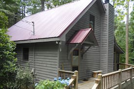 Ellijay Cabin | The Hemlock Cabin with Creek