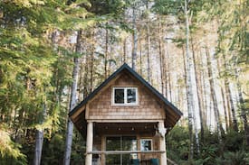 Juan de Fuca Electoral Area Cabin | Rustic West Coast Cabin