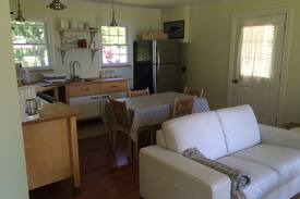 Ashfield-Colborne-Wawanosh Cabin | Moody’s Cosy Cottage overlooking Lake Huron