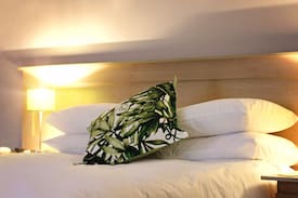 Komani House | Belle Vue Bed and Breakfast Mountain View