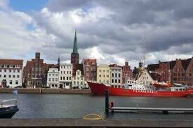 Luebeck Old Town House | Ganghaus 1926 historisch