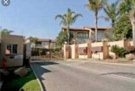 Lone Hill Apartment | 3 Bedroom ground floor unit, in quiet LoneHill