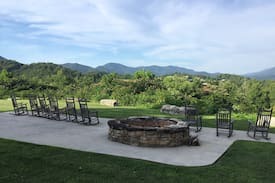 Townsend Apartment | Cades Cove Reserve Timberland 101 @ 338 Sugarlands