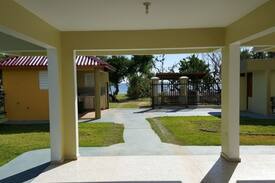 Bajo House | VIRGILIO'S Big House Balneario de Patillas
